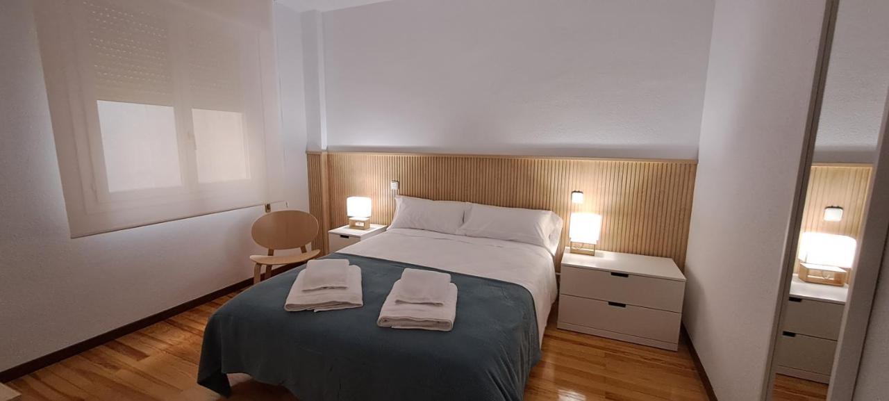 Erdizka, Centrico Apartamento Turistico Con La Mejor Vista Plaza De Los Fueros Estella Bagian luar foto