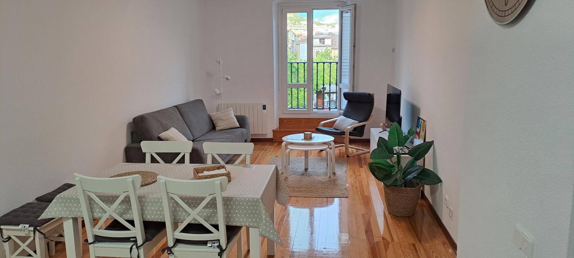 Erdizka, Centrico Apartamento Turistico Con La Mejor Vista Plaza De Los Fueros Estella Bagian luar foto